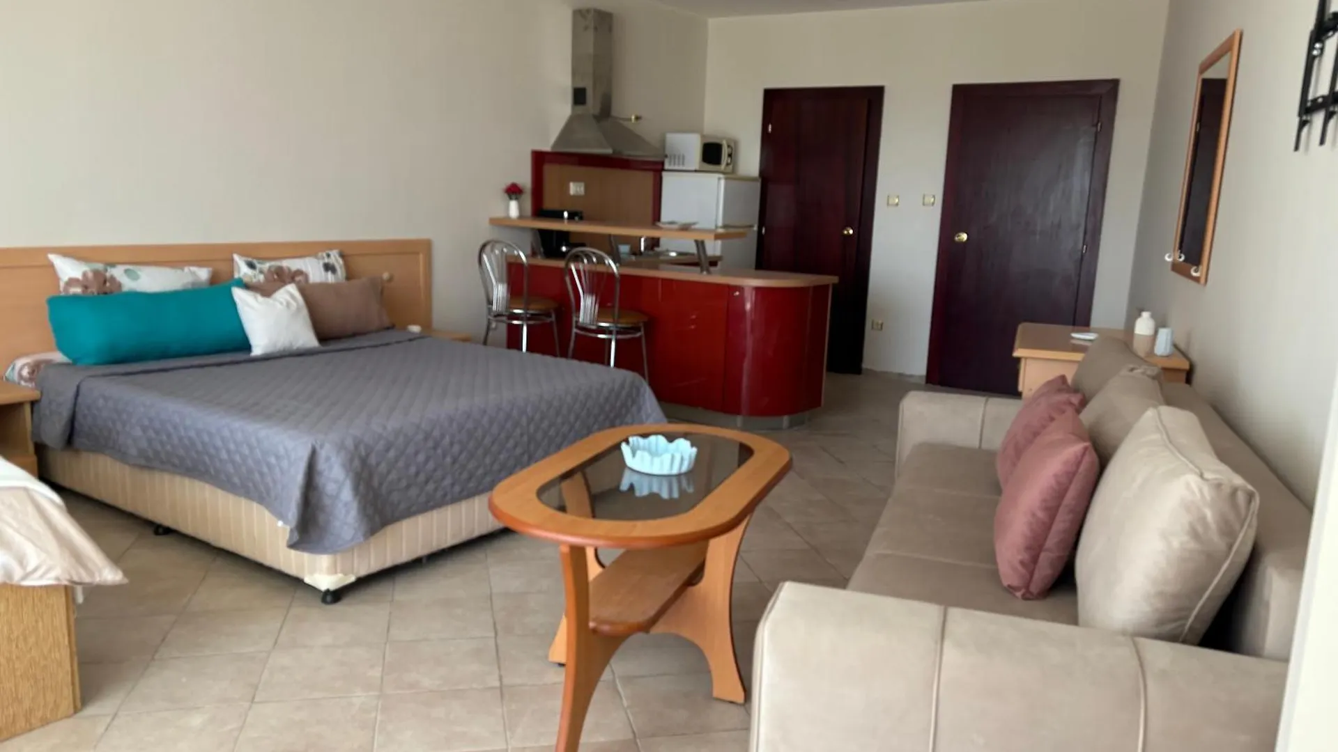 Miramar Palace 615S Sunny Beach 0*,  Bulgaria